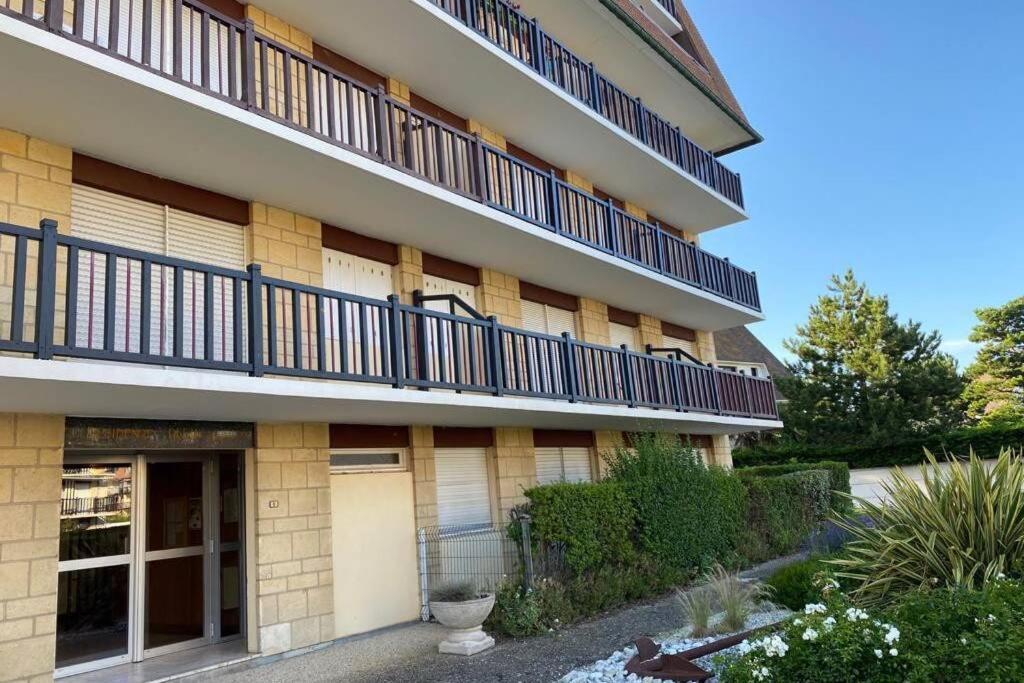 Magnifique Appartement Vue Mer A 50 M De La Plage Villers-sur-Mer Exterior photo